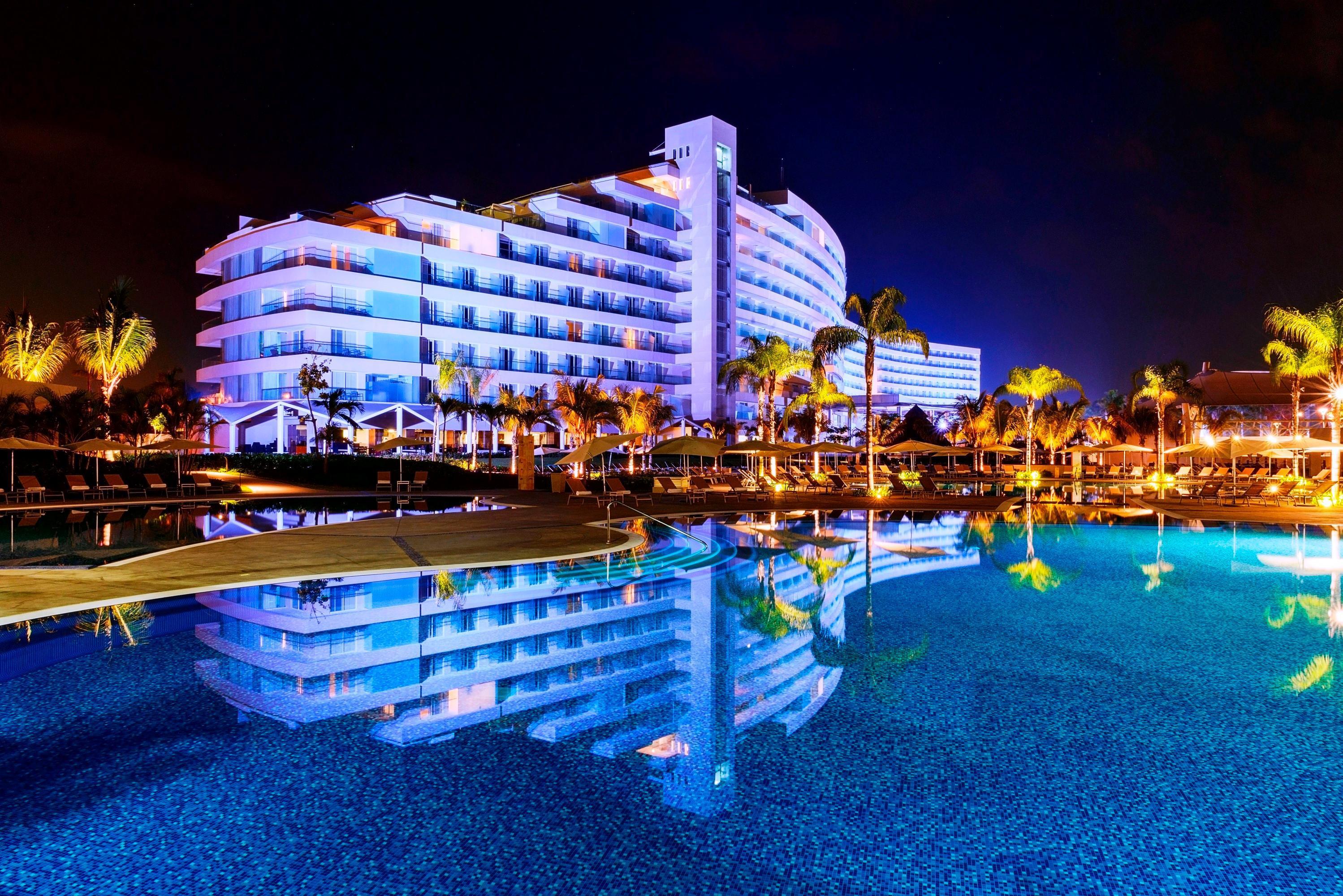 ปาลาซิโอ มุนโด อิมพีเรียล Hotel อากาปุลโก ภายนอก รูปภาพ Hilton La Romana