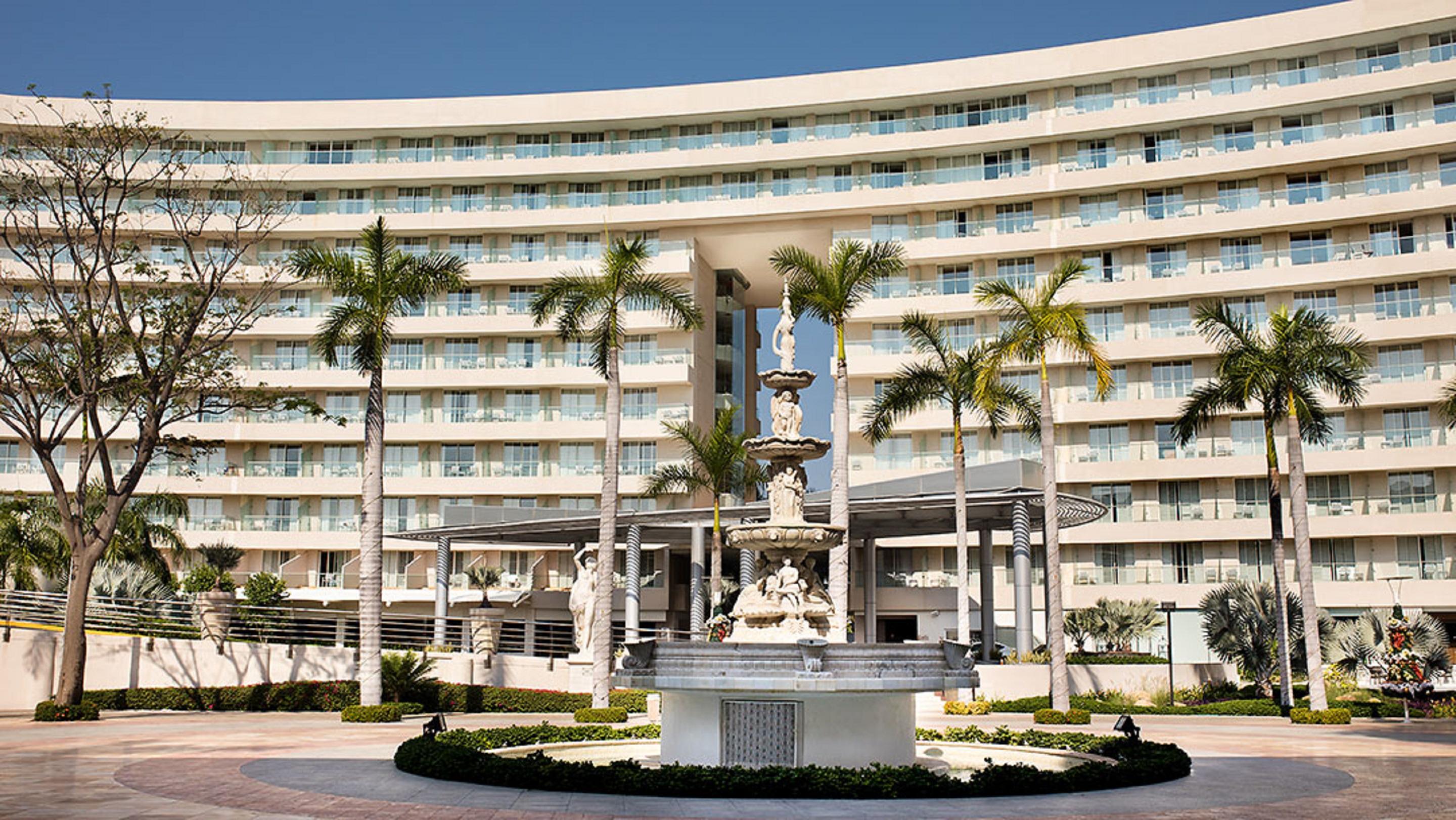 ปาลาซิโอ มุนโด อิมพีเรียล Hotel อากาปุลโก ภายนอก รูปภาพ The Fontainebleau Hotel