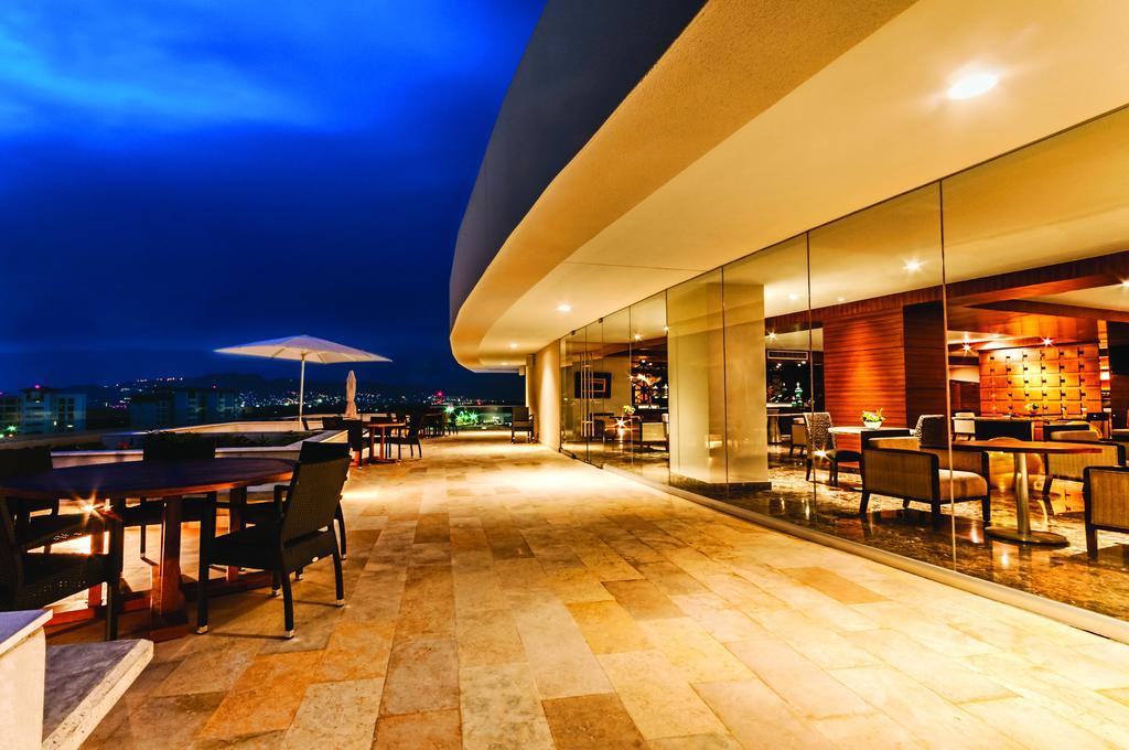 ปาลาซิโอ มุนโด อิมพีเรียล Hotel อากาปุลโก ภายนอก รูปภาพ Sky Bar